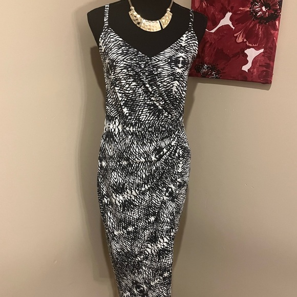 Nine Britton Black and White Ruched Midi wirh Spaghetti Straps, size M - Picture 1 of 7